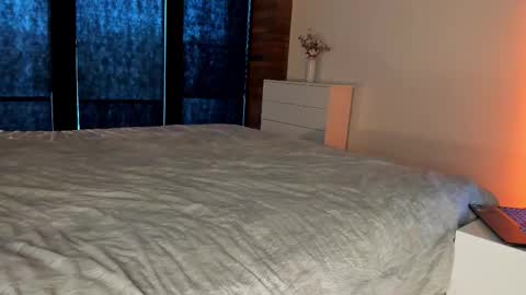 Sherryl online show from October 2025 08:51:01 AM