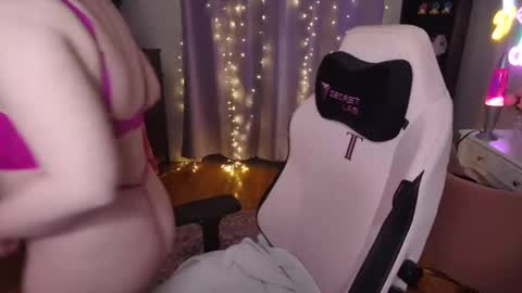 Rachel Brooks online show from December 2024 07:21:01 PM