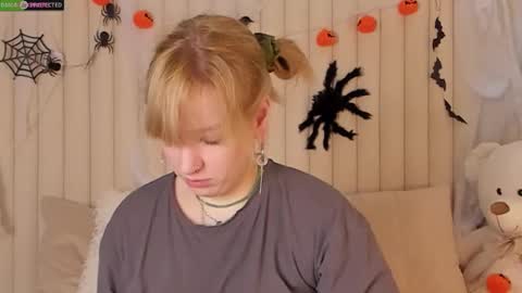 Snapshot of rachelcart chatting on October 2025 03:07:02 AM RachelCart online show from October 2025 03:07:02 AM