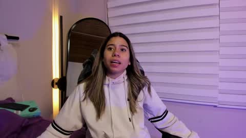 Rachell online show from October 2025 05:15:01 AM