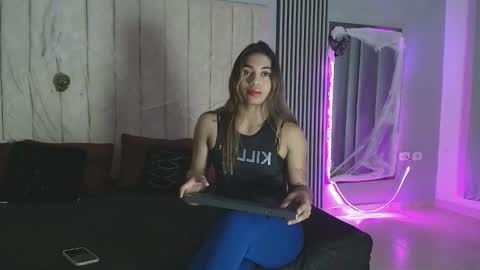 rachell_owen online show from October 2025 04:32:01 AM