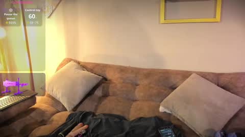 Snapshot of rachelruizz chatting on September 2025 03:03:02 PM RACHEL online show from September 2025 03:03:02 PM