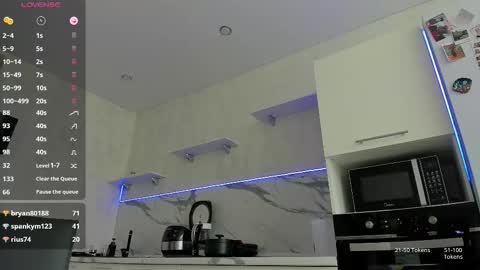radiance_ online show from September 2025 05:54:01 AM