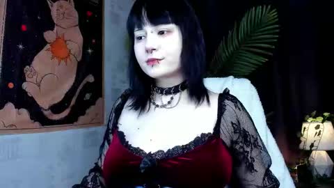 radiant_lane online show from December 2025 06:42:02 AM