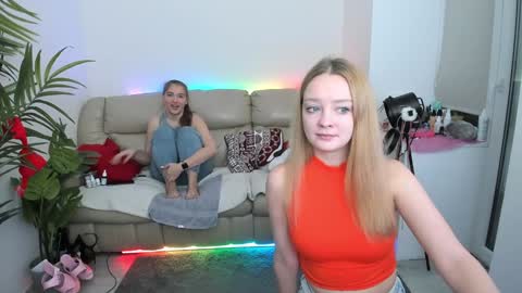 Yuki and Ari online show from December 2024 03:47:02 AM