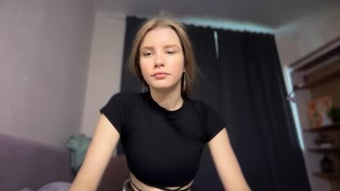 Amina online show from September 2025 07:32:02 AM