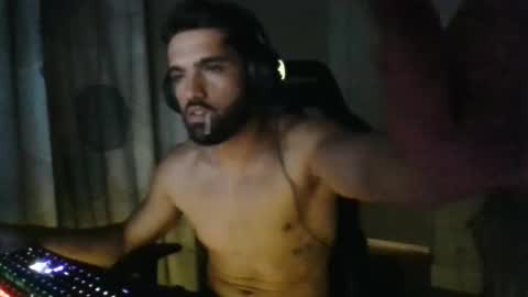 can you tell me something online show from November 2025 05:17:02 AM