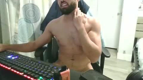 can you tell me something online show from November 2025 07:33:02 AM