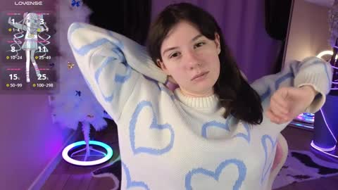 Snapshot of raiden_maid chatting on December 2024 04:28:02 AM Betty online show from December 2024 04:28:02 AM