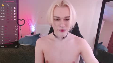 Snapshot of rainbow__salt chatting on November 2025 10:50:02 AM Mike online show from November 2025 10:50:02 AM