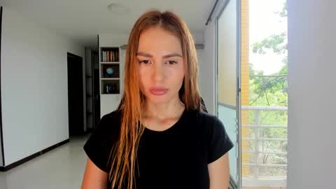 Jennyindependent model . online show from February 2025 03:36:02 PM