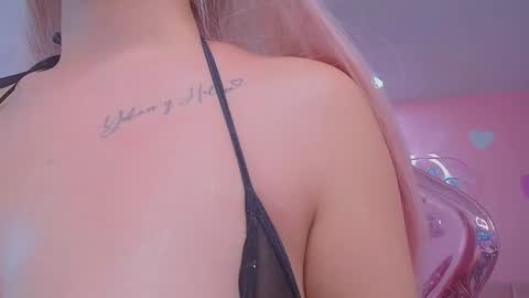 Rainy online show from November 2025 03:39:02 AM