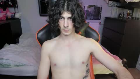 kirill online show from October 2025 01:23:02 PM