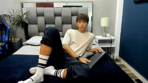 Ralf Bauer online show from October 2025 03:37:01 AM