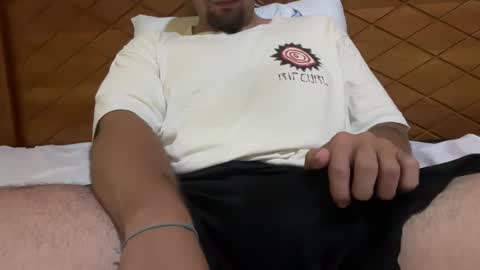 Snapshot of ralve31 chatting on March 2025 04:21:01 AM C2C Spanish 27 online show from March 2025 04:21:01 AM