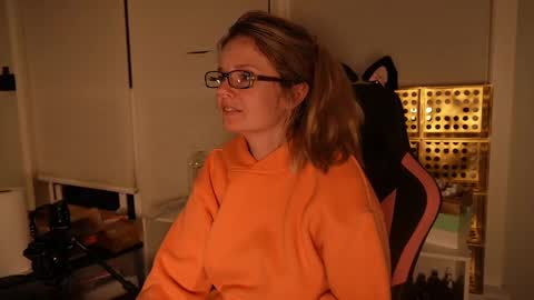 Snapshot of ramichick chatting on February 2025 08:37:02 AM Rami online show from February 2025 08:37:02 AM