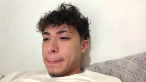 ramiroo2312 online show from February 2025 10:31:01 PM