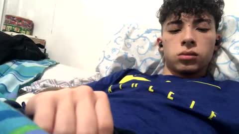 ramiroo2312 online show from October 2025 08:18:01 PM