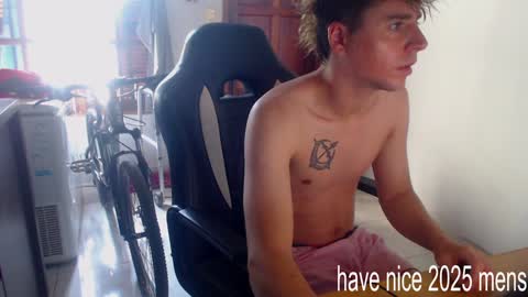 Snapshot of ramisexyloveyou chatting on January 2025 12:33:01 PM Ramiro online show from January 2025 12:33:01 PM