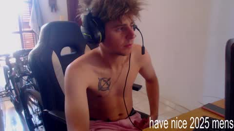 Snapshot of ramisexyloveyou chatting on January 2025 06:34:02 PM Ramiro online show from January 2025 06:34:02 PM