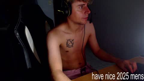 Snapshot of ramisexyloveyou chatting on January 2025 12:43:02 AM Ramiro online show from January 2025 12:43:02 AM