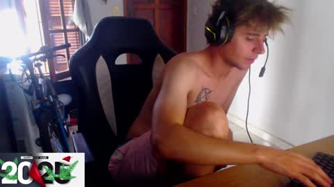 Snapshot of ramisexyloveyou chatting on January 2025 01:31:02 PM Ramiro online show from January 2025 01:31:02 PM