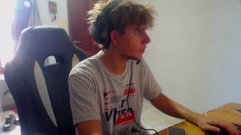 Snapshot of ramisexyloveyou chatting on January 2025 06:56:01 PM Ramiro online show from January 2025 06:56:01 PM