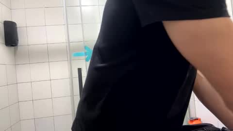 Snapshot of ramix95 chatting on November 2025 05:07:01 PM ramix95 online show from November 2025 05:07:01 PM