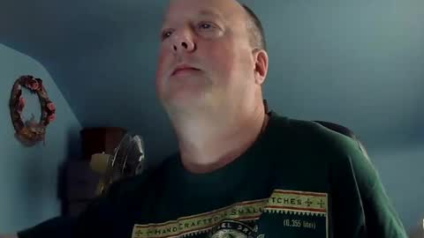 Snapshot of randman9222225 chatting on February 2025 08:22:01 PM randman922225 online show from February 2025 08:22:01 PM