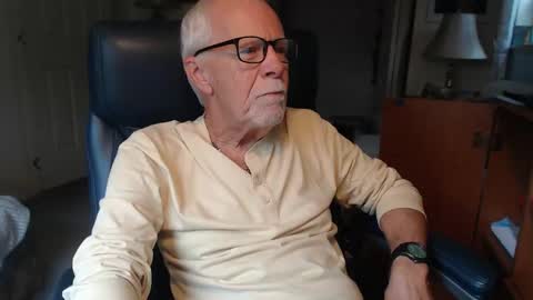 Snapshot of ranger1001 chatting on October 2025 07:36:02 PM ranger1001 online show from October 2025 07:36:02 PM