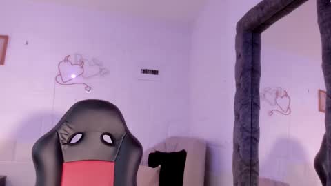 Raquel online show from September 2025 08:56:01 PM