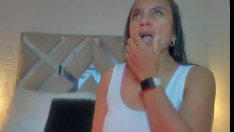 Raquel Moore  online show from February 2025 07:17:02 PM