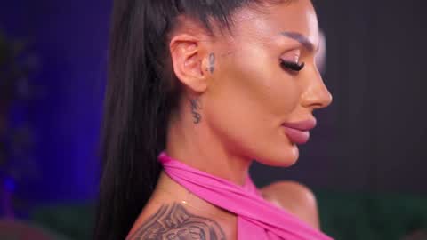 Raquelle online show from January 2025 09:55:02 PM