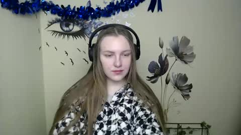Snapshot of raspberry0101 chatting on January 2025 02:08:01 PM raspberry0101 online show from January 2025 02:08:01 PM