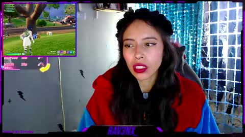   online show from October 2025 08:59:01 PM