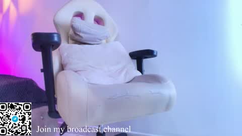   online show from October 2025 11:00:02 AM