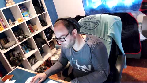 ravingr3d3 online show from January 2025 09:28:01 AM