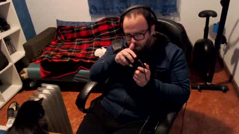 ravingr3d3 online show from February 2025 10:00:01 PM