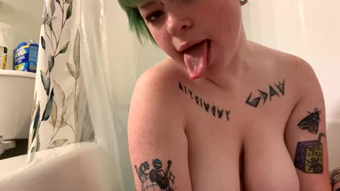 Ravynn 3 online show from January 2025 02:37:01 PM