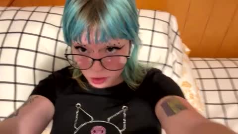 Ravynn 3 online show from September 2025 06:40:01 PM