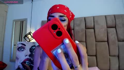 ravynrouge_ online show from October 2025 04:53:02 PM