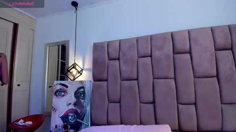 ravynrouge_ online show from October 2025 03:35:01 PM