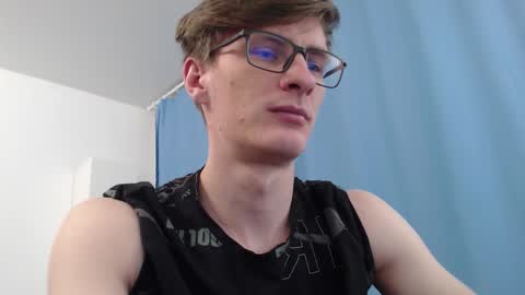 Snapshot of ray_booy chatting on November 2025 04:07:01 PM Ray Booy online show from November 2025 04:07:01 PM