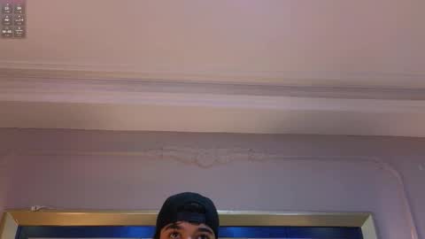 Snapshot of ray_coopers chatting on November 2025 02:11:02 AM Ray Coopers online show from November 2025 02:11:02 AM