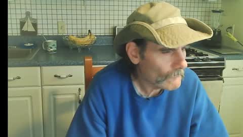 Ray online show from October 2025 07:03:01 PM