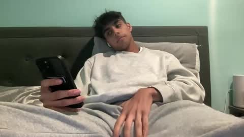 Snapshot of raymondg8596 chatting on February 2025 01:56:01 AM raymondg8596 online show from February 2025 01:56:01 AM