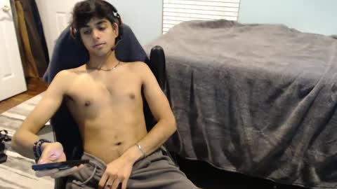 Snapshot of raymondg8596 chatting on March 2025 02:49:02 AM raymondg8596 online show from March 2025 02:49:02 AM