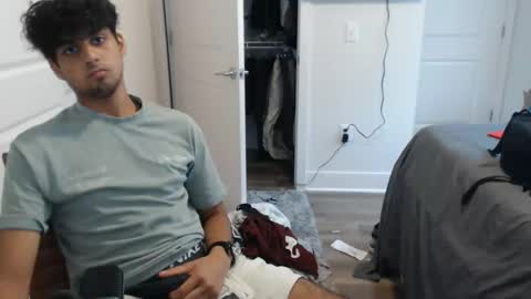 Snapshot of raymondg8596 chatting on September 2025 06:31:02 PM raymondg8596 online show from September 2025 06:31:02 PM