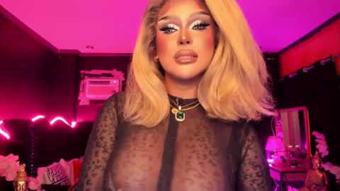 Snapshot of real_dom_phuta chatting on October 2025 01:33:02 PM Miss Katrina De Futah Goddess of HELL online show from October 2025 01:33:02 PM