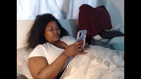 Snapshot of realsweetheart chatting on October 2025 08:17:01 AM REAL1SWEETHEART online show from October 2025 08:17:01 AM